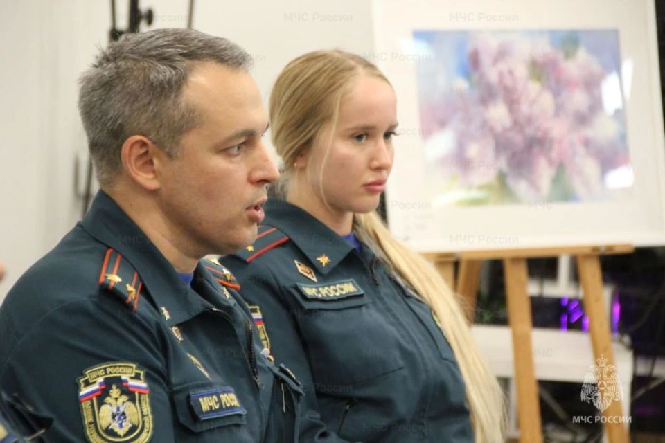 День кадрового работника: фундамент работы МЧС России — в руках профессионалов День кадрового работника: фундамент работы МЧС России — в руках профессионалов