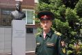Курсант Новосибирского военного института Росгвардии оказал первую помощь попавшему в ДТП мотоциклисту
