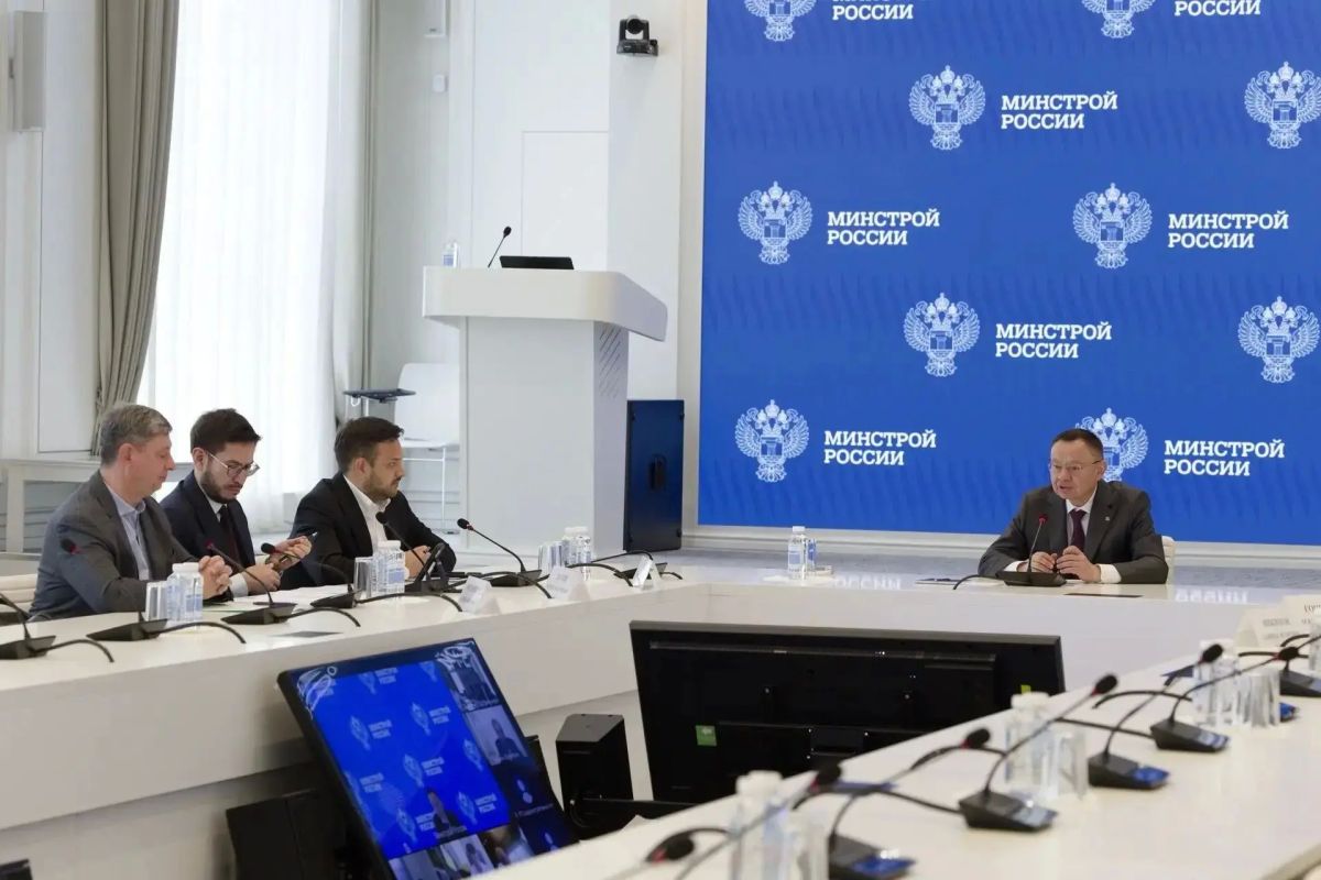 В Минстрое России состоялось совещание по вопросам реализации Центра коллективного пользования «Сибирский кольцевой источник фотонов» (ЦКП «СКИФ») В Минстрое России состоялось совещание по вопросам реализации Центра коллективного пользования «Сибирский кольцевой источник фотонов» (ЦКП «СКИФ»)