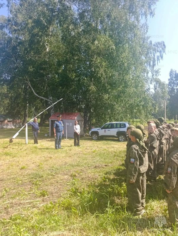 Безопасность детей в приоритете: МЧС России обеспечивает защиту в оздоровительных лагерях Безопасность детей в приоритете: МЧС России обеспечивает защиту в оздоровительных лагерях
