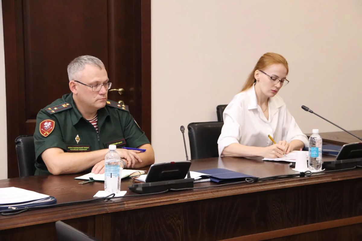 Как голосуют военнослужащие: Новосибирский облизбирком провел совещание с представителями воинских частей Как голосуют военнослужащие: Новосибирский облизбирком провел совещание с представителями воинских частей