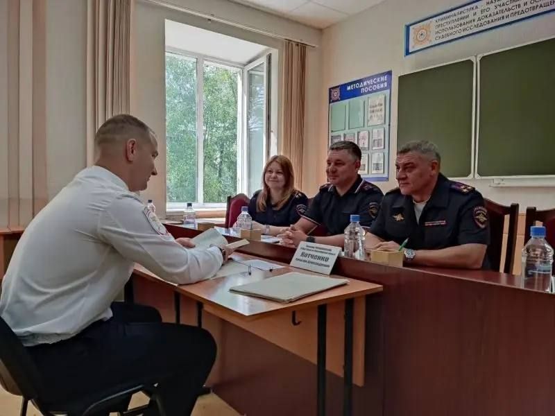 В Новосибирске сотрудники полиции получили свидетельства об окончании обучения и прохождении первоначальной профессиональной подготовки В Новосибирске сотрудники полиции получили свидетельства об окончании обучения и прохождении первоначальной профессиональной подготовки