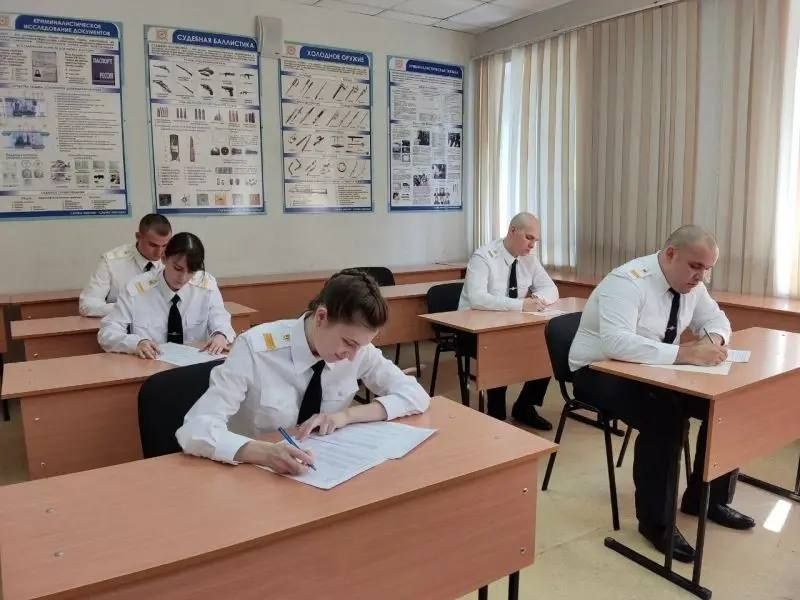 В Новосибирске сотрудники полиции получили свидетельства об окончании обучения и прохождении первоначальной профессиональной подготовки В Новосибирске сотрудники полиции получили свидетельства об окончании обучения и прохождении первоначальной профессиональной подготовки