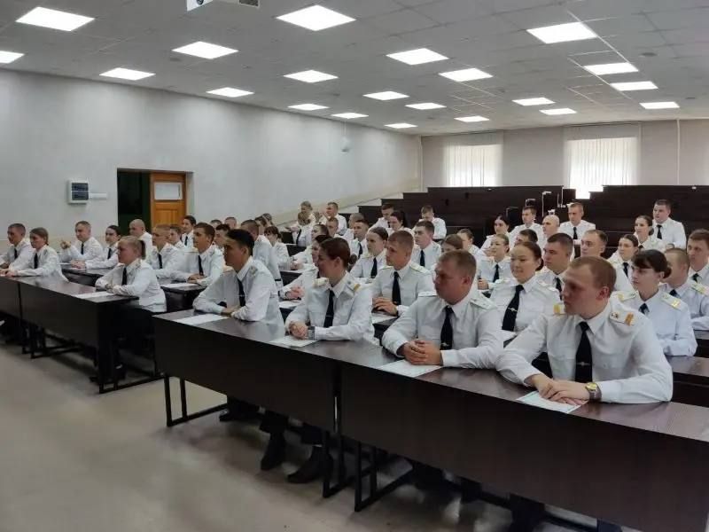 В Новосибирске сотрудники полиции получили свидетельства об окончании обучения и прохождении первоначальной профессиональной подготовки В Новосибирске сотрудники полиции получили свидетельства об окончании обучения и прохождении первоначальной профессиональной подготовки