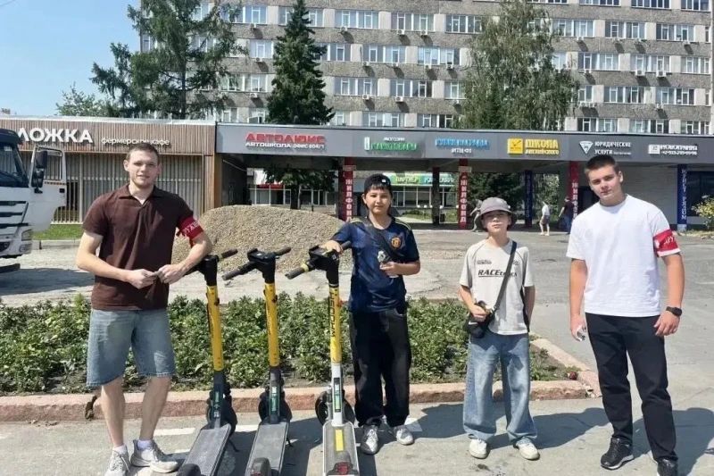 В Новосибирске сотрудники Госавтоинспекции и казачья дружина проводят совместные профилактические рейды В Новосибирске сотрудники Госавтоинспекции и казачья дружина проводят совместные профилактические рейды