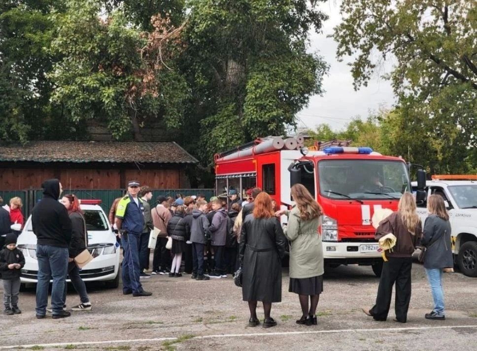 В 84-Й НОВОСИБИРСКОЙ ШКОЛЕ ЛИНЕЙКА, ПОСВЯЩЁННАЯ ДНЮ ЗНАНИЙ, ПРОШЛА В РАСШИРЕННОМ ФОРМАТЕ В 84-Й НОВОСИБИРСКОЙ ШКОЛЕ ЛИНЕЙКА, ПОСВЯЩЁННАЯ ДНЮ ЗНАНИЙ, ПРОШЛА В РАСШИРЕННОМ ФОРМАТЕ