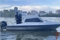 В Новосибирске экипаж катера Росгвардии спас упавшего с моста мужчину