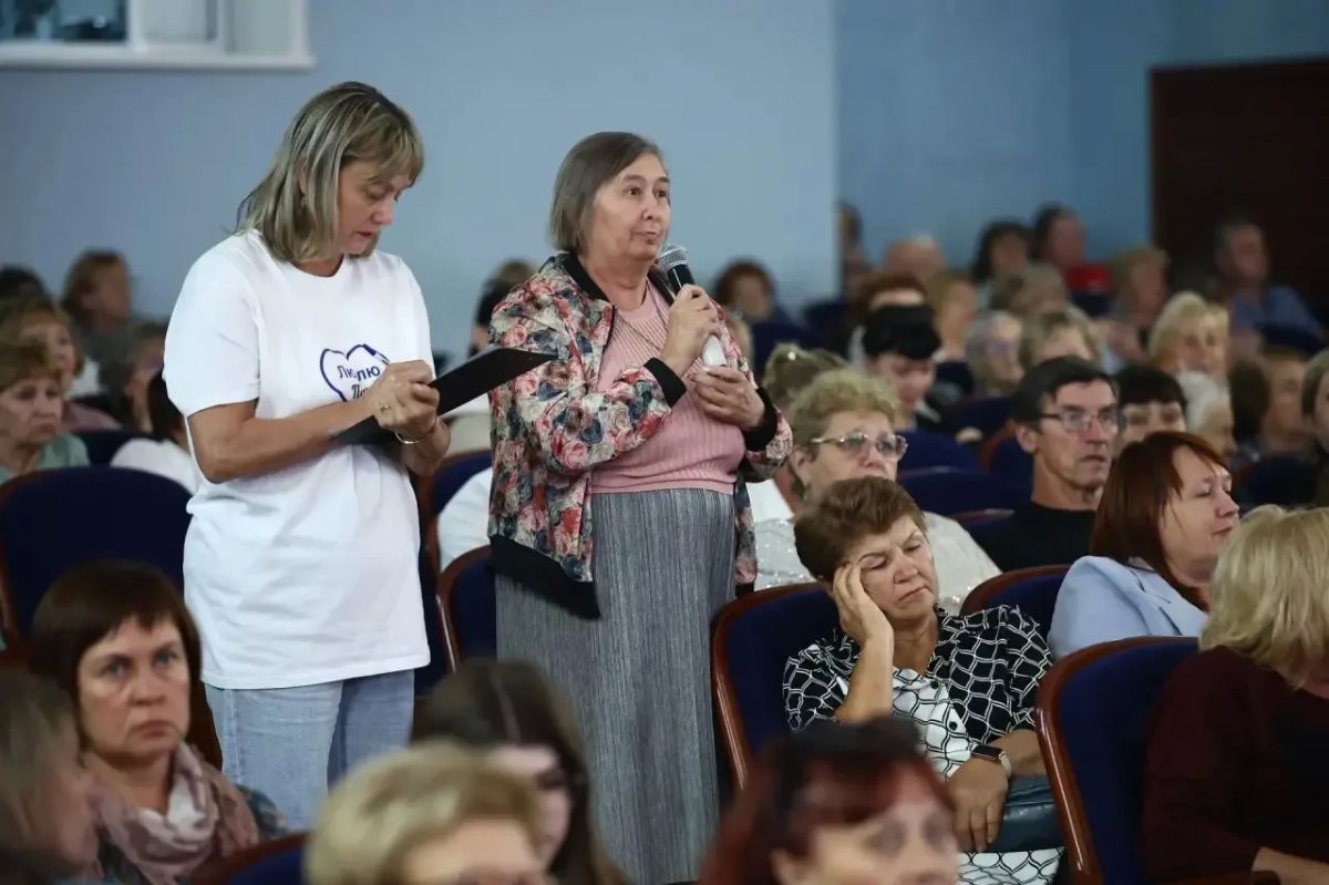 Максим Кудрявцев: На встрече с жителями Первомайского района обсудили ремонт дорог и мостов, социальных объектов, благоустройство территорий и проекты комплексного развития территорий Максим Кудрявцев: На встрече с жителями Первомайского района обсудили ремонт дорог и мостов, социальных объектов, благоустройство территорий и проекты комплексного развития территорий
