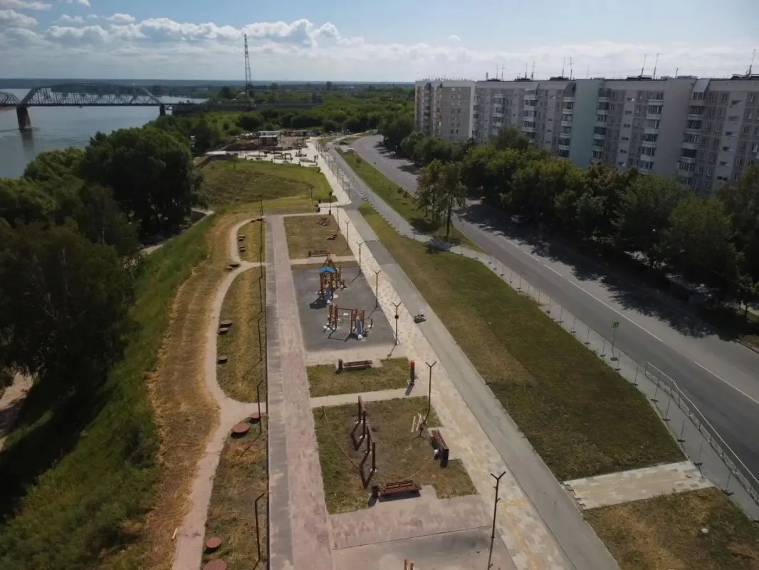 Максим Кудрявцев: Сегодня для посетителей открылся парк «Чемской берег» Максим Кудрявцев: Сегодня для посетителей открылся парк «Чемской берег»