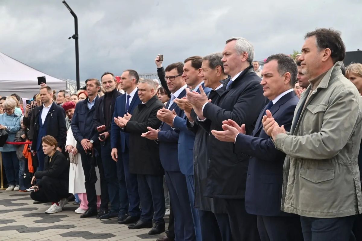 Новый парк-набережная «Чемской берег» открылся в Новосибирске Новый парк-набережная «Чемской берег» открылся в Новосибирске