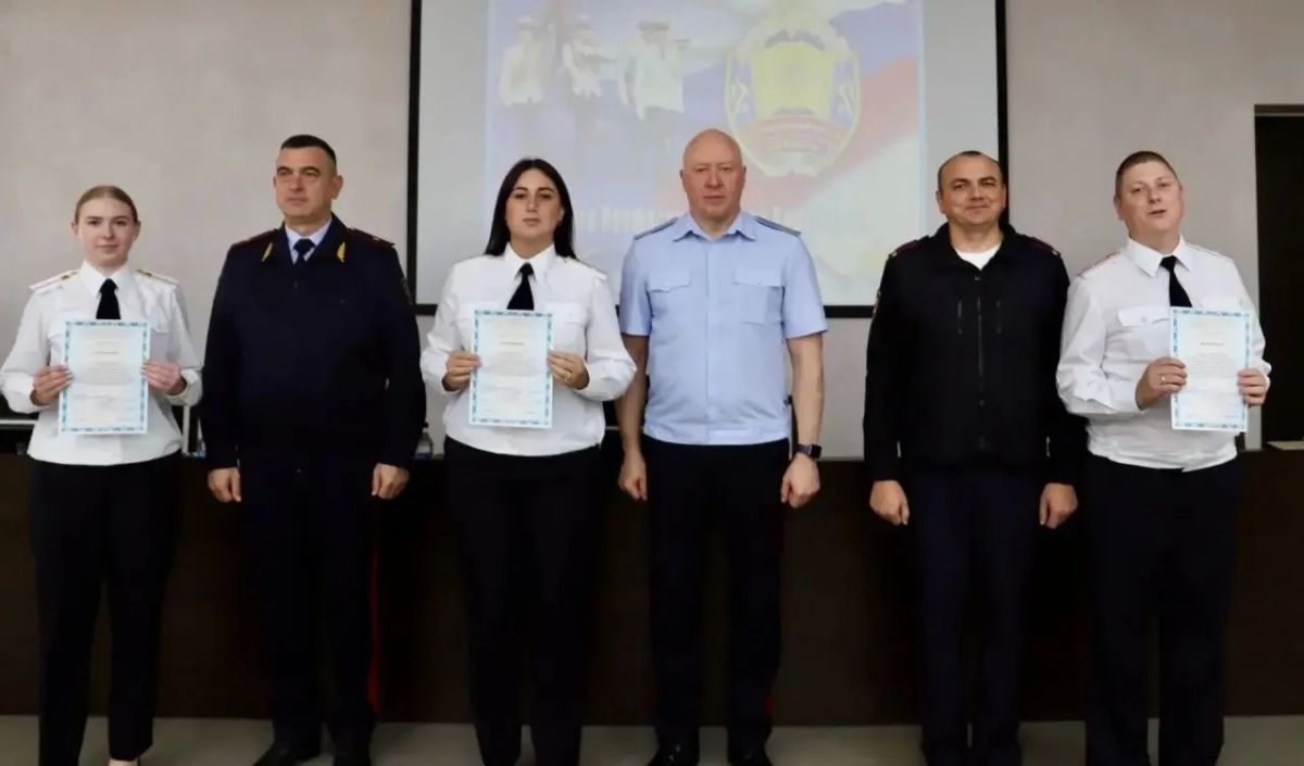 В Новосибирске состоялась торжественная церемония присвоения первых офицерских званий В Новосибирске состоялась торжественная церемония присвоения первых офицерских званий