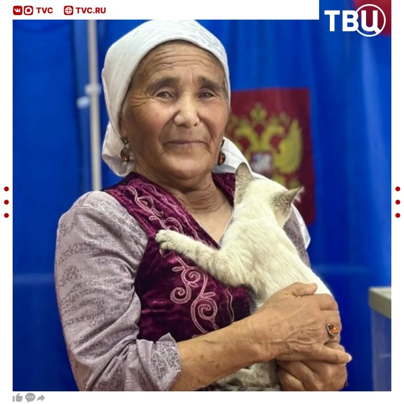 Пенсионерка из Новосибирской области взяла с собой на выборы кота Пенсионерка из Новосибирской области взяла с собой на выборы кота