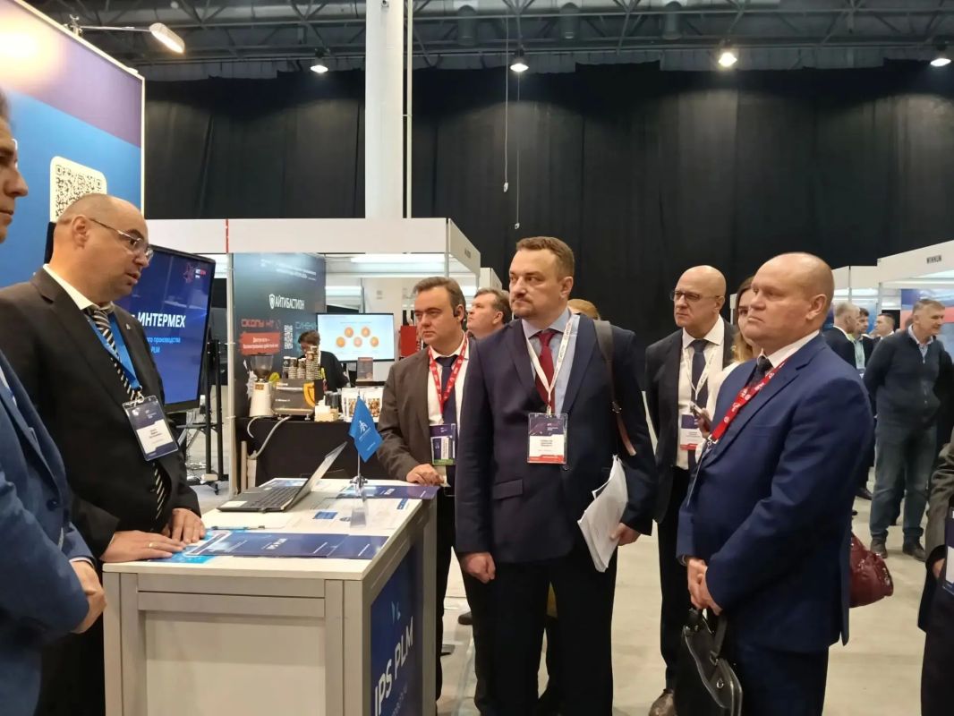 Форум по цифровизации оборонно-промышленного комплекса России стартовал в Новосибирской области Форум по цифровизации оборонно-промышленного комплекса России стартовал в Новосибирской области