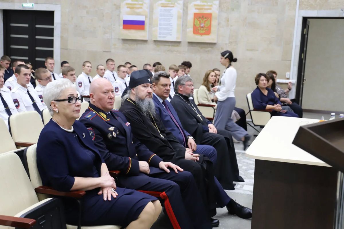 В Новосибирском кооперативном техникуме им. А.Н. Косыгина состоялась встреча с Митрополитом Варфоломеем В Новосибирском кооперативном техникуме им. А.Н. Косыгина состоялась встреча с Митрополитом Варфоломеем