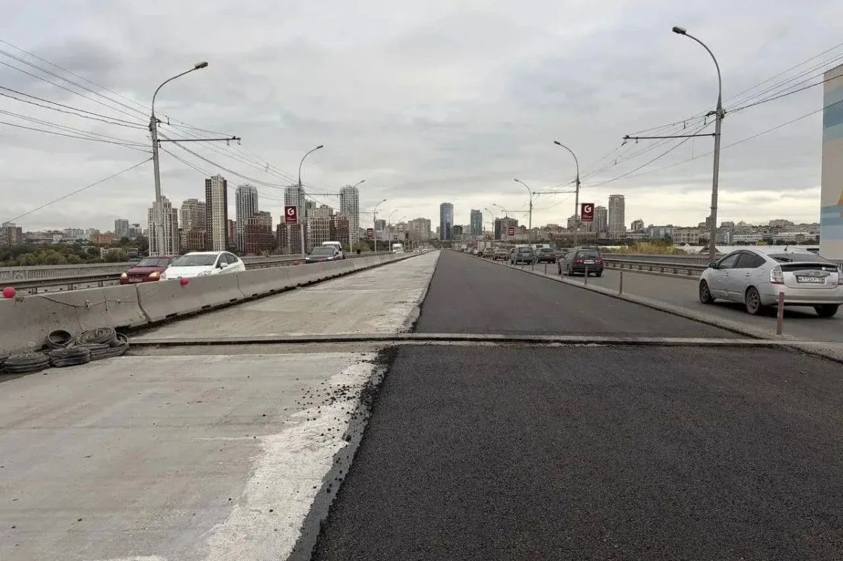4000 квадратных метров за ночь: когда откроют движение на Димитровском мосту