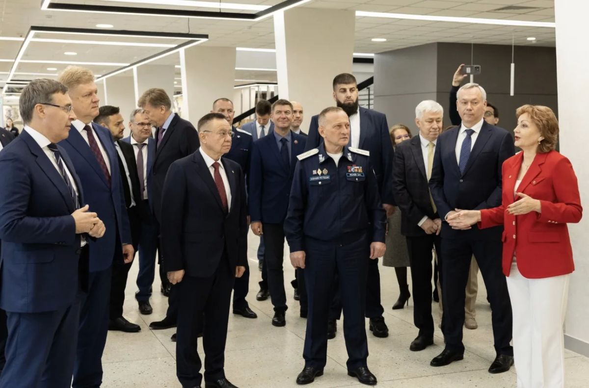 Глава Минстроя России Ирек Файзуллин ознакомился с проектом модернизации Государственной публичной научно-технической библиотеки Сибирского отделения Российской академии наук (ГПНТБ СО РАН) в рамках рабочей поездки в... Глава Минстроя России Ирек Файзуллин ознакомился с проектом модернизации Государственной публичной научно-технической библиотеки Сибирского отделения Российской академии наук (ГПНТБ СО РАН) в рамках рабочей поездки в...