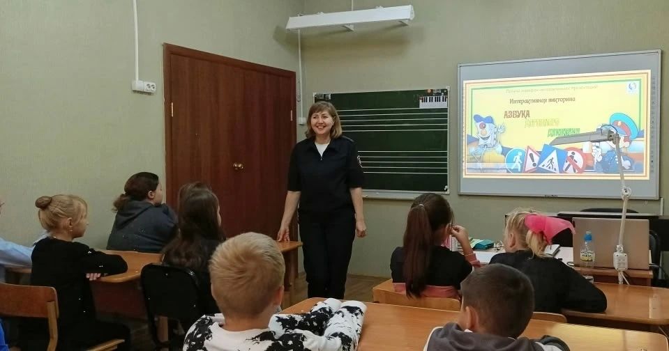 Единый день дорожной безопасности: Автоинспекторы Новосибирской области и регионального центра провели профилактические мероприятия в образовательных учреждениях Единый день дорожной безопасности: Автоинспекторы Новосибирской области и регионального центра провели профилактические мероприятия в образовательных учреждениях