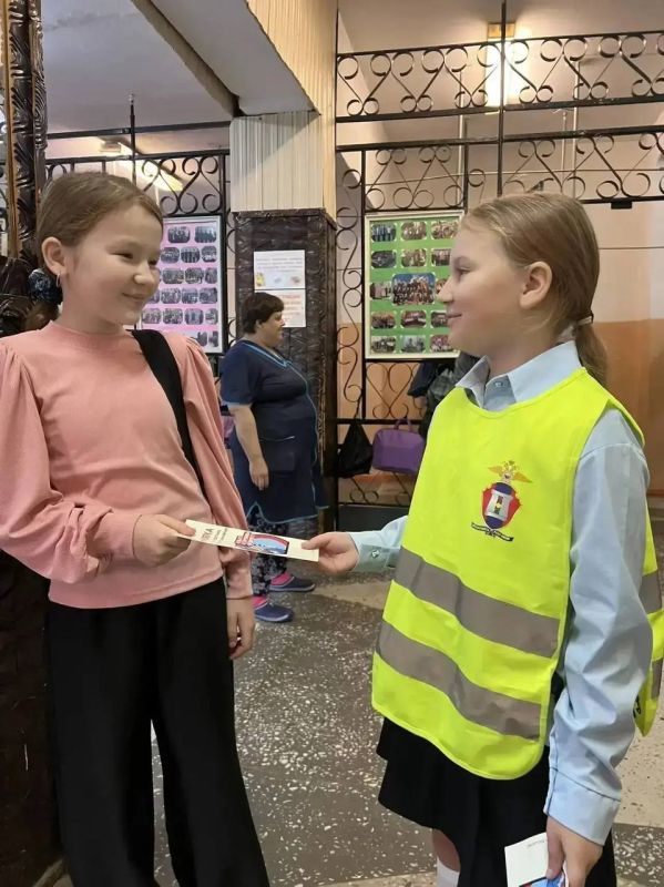 В Мошковском районе сотрудники Госавтоинспекции провели «День дорожной безопасности» В Мошковском районе сотрудники Госавтоинспекции провели «День дорожной безопасности»