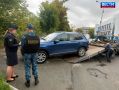 Арестовали внедорожник. В Новосибирске прошёл рейд с системой «Мобильный розыск»: приставы нашли Volkswagen Touareg должника прямо во дворе рядом с отделением