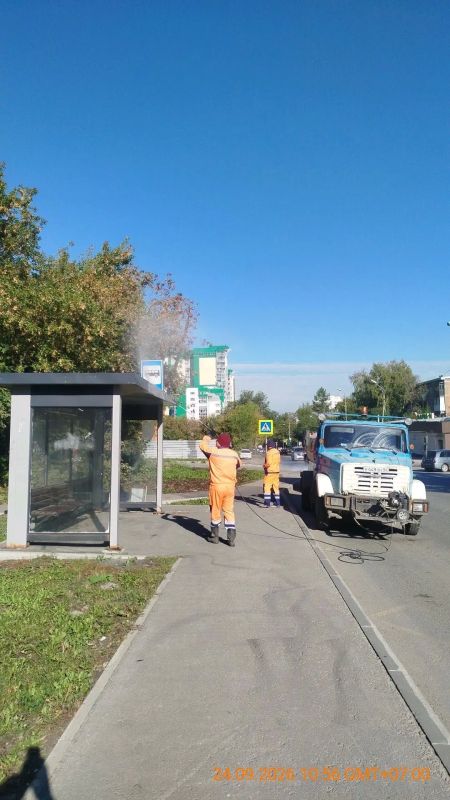 Чистота и порядок в Дзержинском районе: готовимся к зиме в любую погоду! Чистота и порядок в Дзержинском районе: готовимся к зиме в любую погоду!