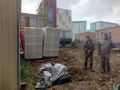 На улице Татьяны Снежиной строят ливневую канализацию для новой школы
