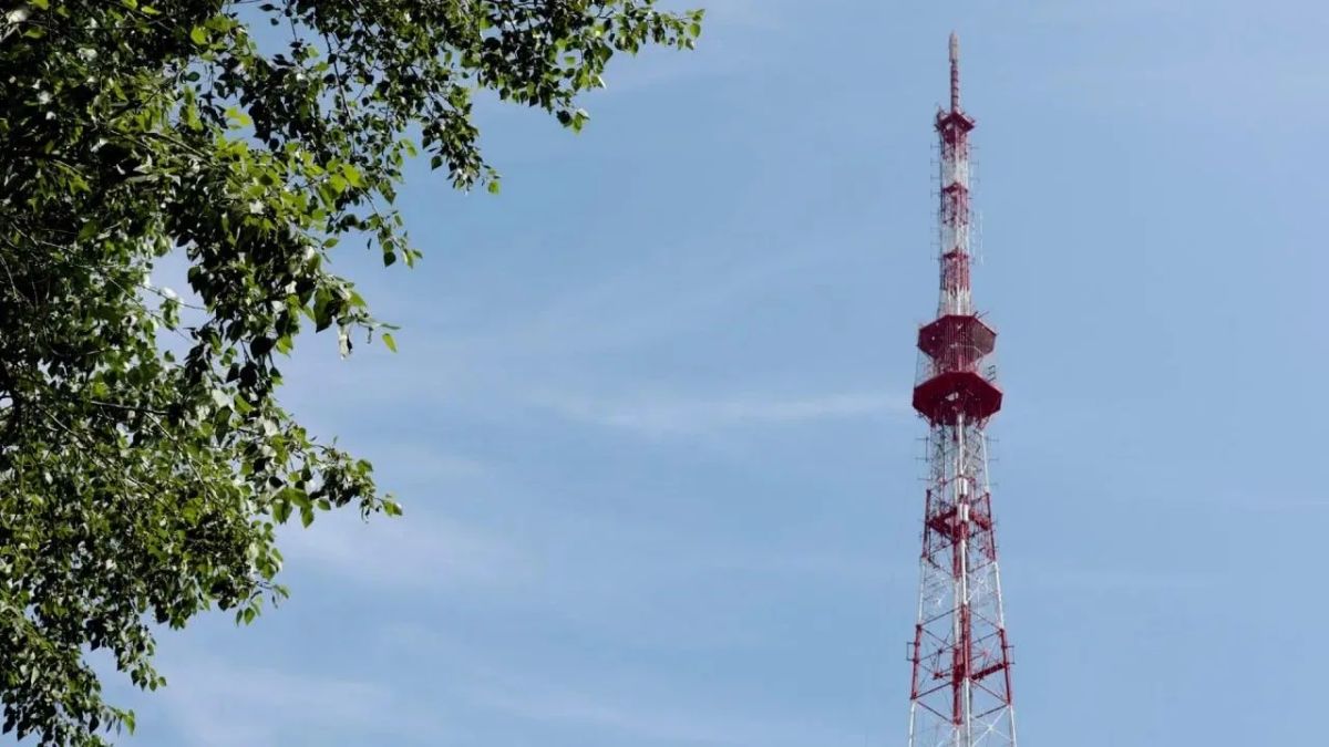 Новосибирская телебашня засияет в честь Дня пожилых людей