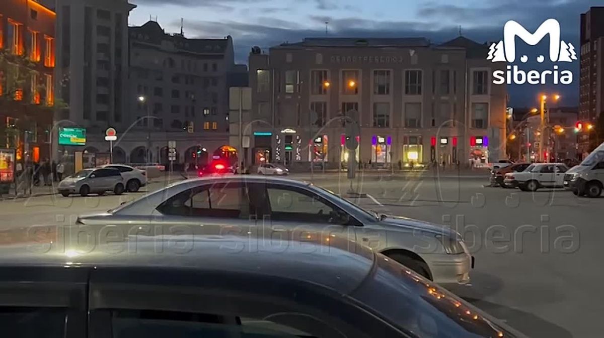 Питбайкер попытался скрыться от полицейских в Новосибирске и проиграл