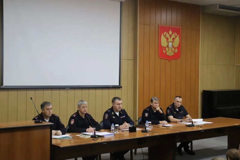 Под председательством врио начальника ГУ МВД России по Новосибирской области проведено расширенное совещание по вопросам деятельности подразделений экономической безопасности и противодействия коррупции Под председательством врио начальника ГУ МВД России по Новосибирской области проведено расширенное совещание по вопросам деятельности подразделений экономической безопасности и противодействия коррупции