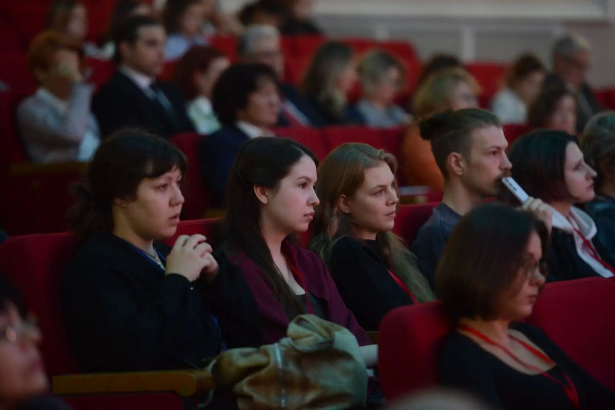 С 3 по 5 октября в Новосибирске проходит международный форум «Ленинград -Новосибирск: мост через время С 3 по 5 октября в Новосибирске проходит международный форум «Ленинград -Новосибирск: мост через время
