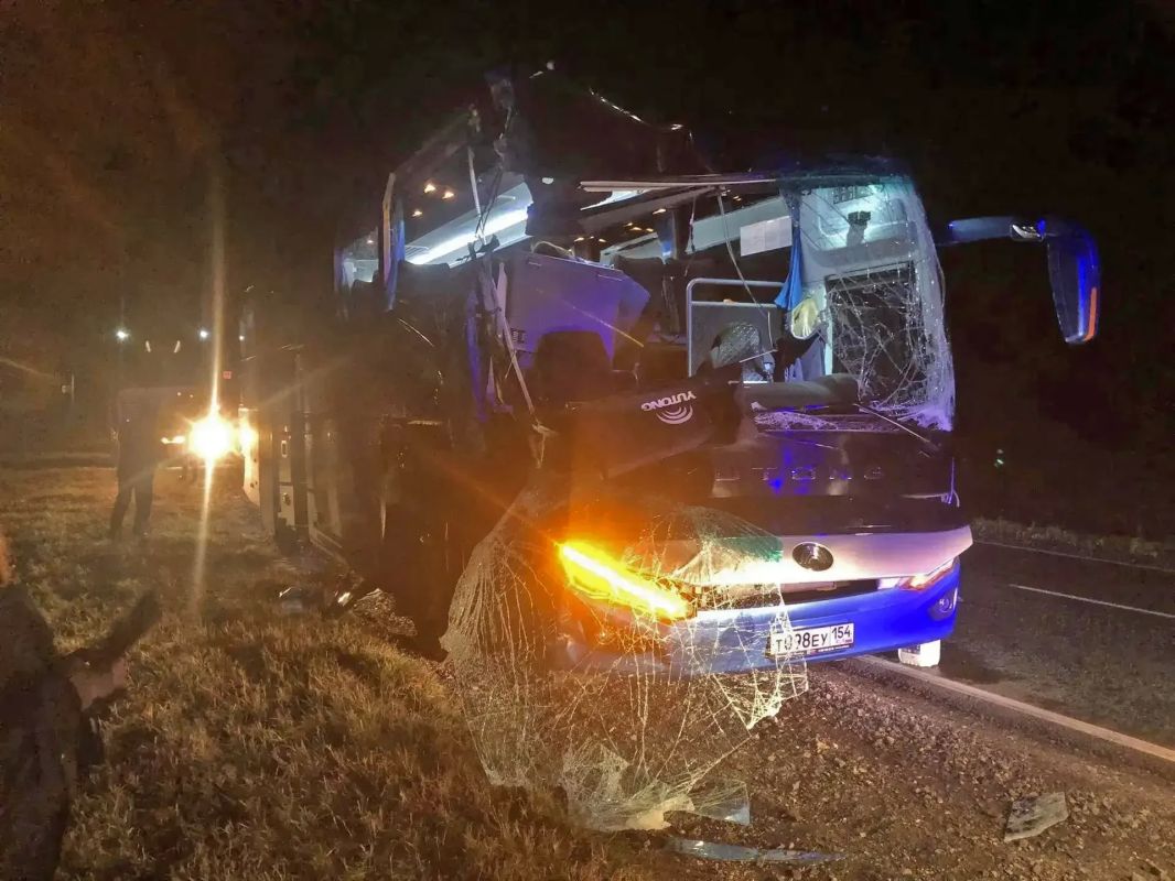 Один человек погиб в ДТП с рейсовым автобусом
