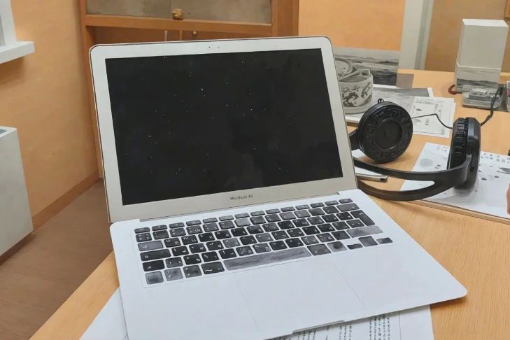 Новосибирец купил MacBook «за копейки» из-за опечатки китайского продавца