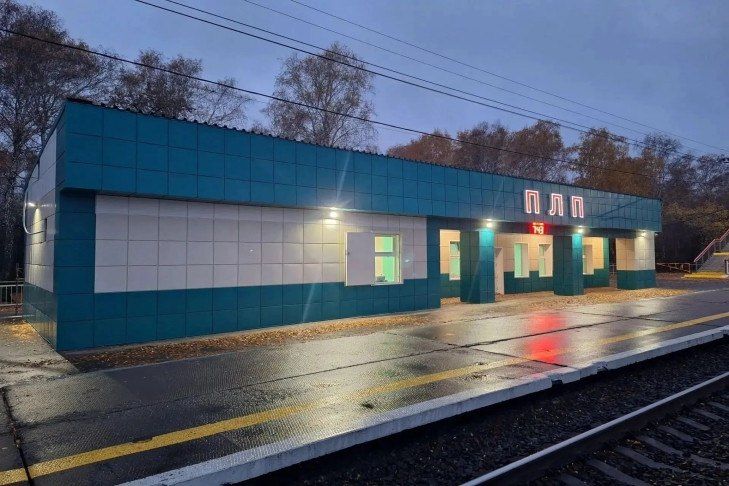 Теплый зал ожидания открыли на остановочном пункте ПЛП в Новосибирске