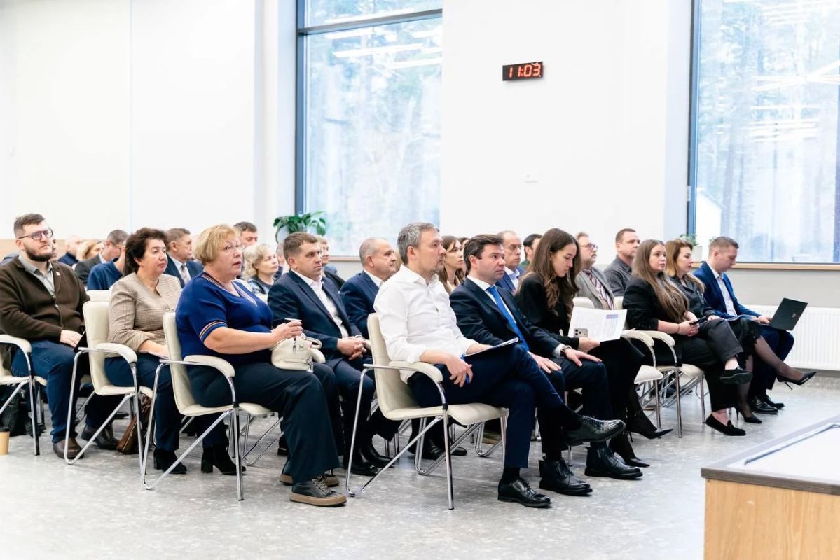 В Новосибирске обсудили развитие инфраструктуры вузов и научных организаций В Новосибирске обсудили развитие инфраструктуры вузов и научных организаций