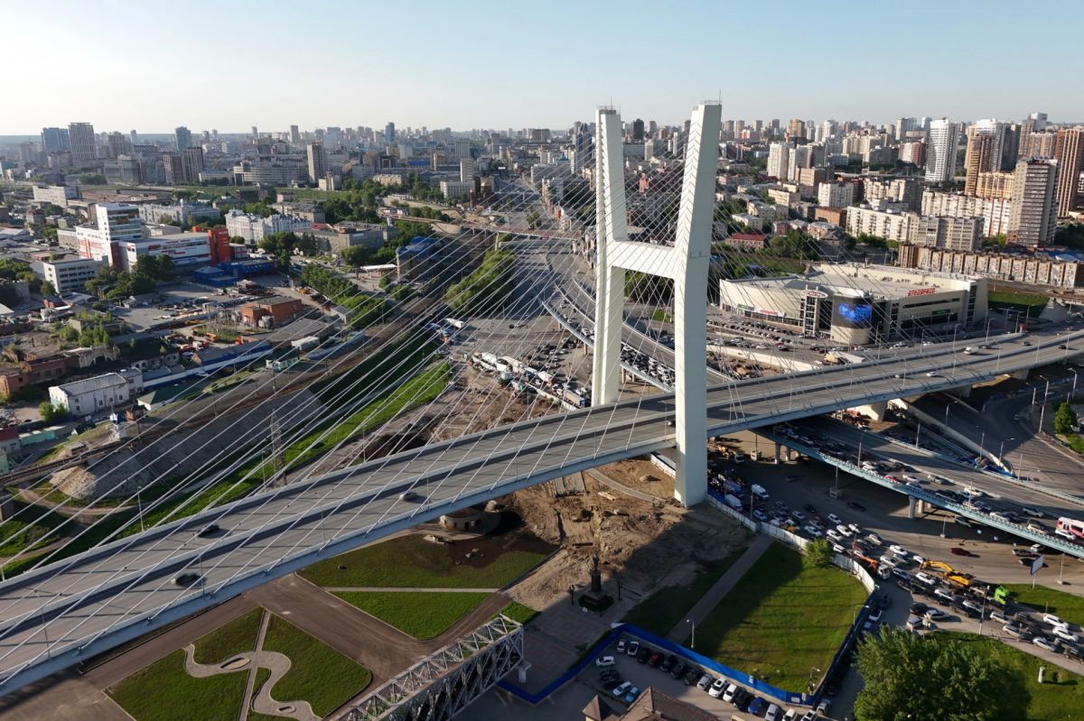 Почему 4-й мост через Обь до сих пор не достроили — ответ минтранса