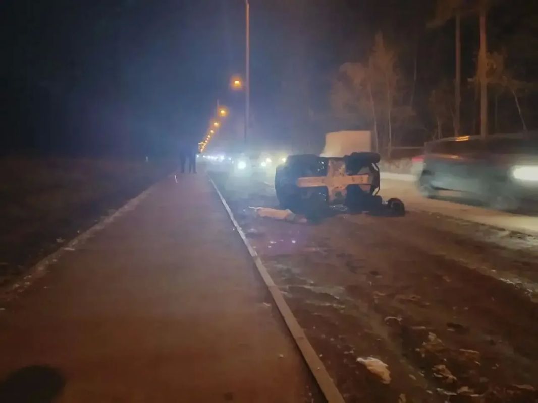 Квадроциклист сбил пенсионерку на тротуаре в Новосибирске Квадроциклист сбил пенсионерку на тротуаре в Новосибирске