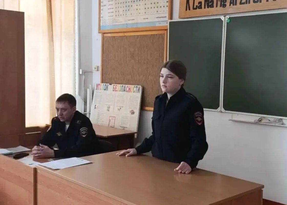 В МКОУ Каргатской средней школе состоялось профилактическое мероприятие с участием сотрудников полиции