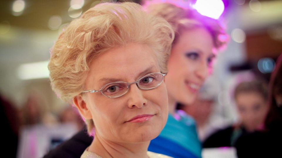 Малышева пользуется только им: назван самый эффективный крем против старения