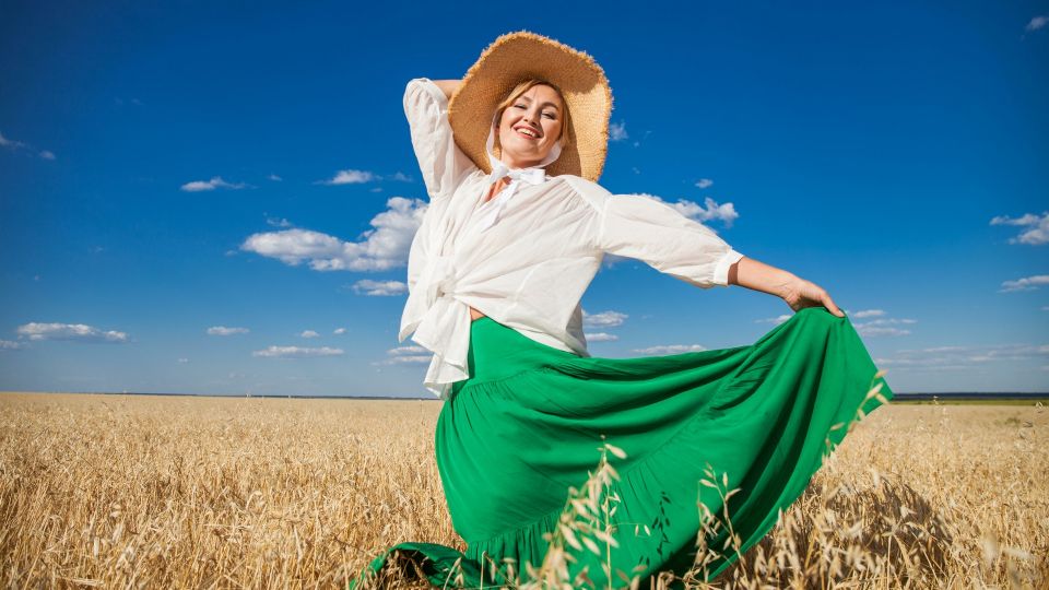 Долой скуку и классику: топ-3 оригинальных способа носить обычную рубашку