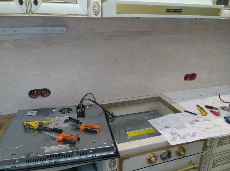 Как правильно установить варочную панель: шаг за шагом