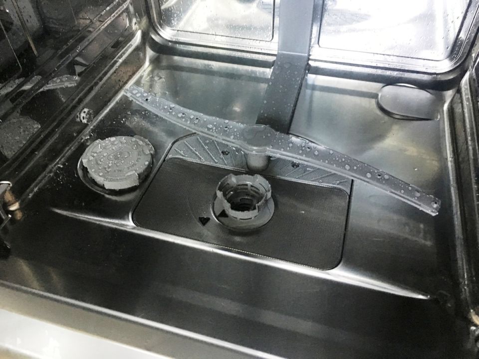 Как сохранить посудомоечную машину в идеальном состоянии: простые советы